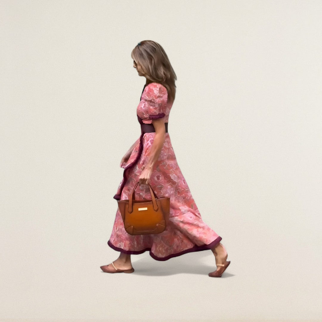 Λορένα – Γυναικεία και κομψή στην καθημερινότητα