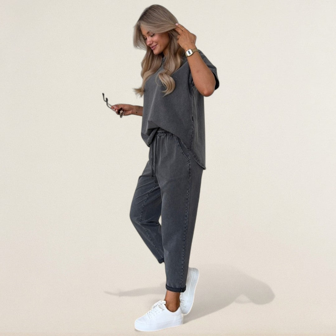 Νάντια – Διπλής Όψεως Τελειότητα Lounge