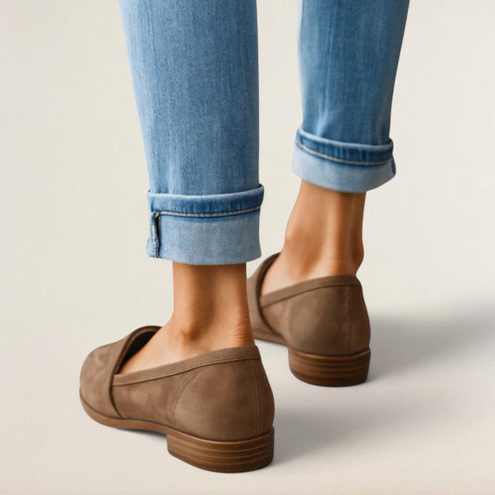 Νίνα – απλή και κομψή για όλα τα ρούχα σου