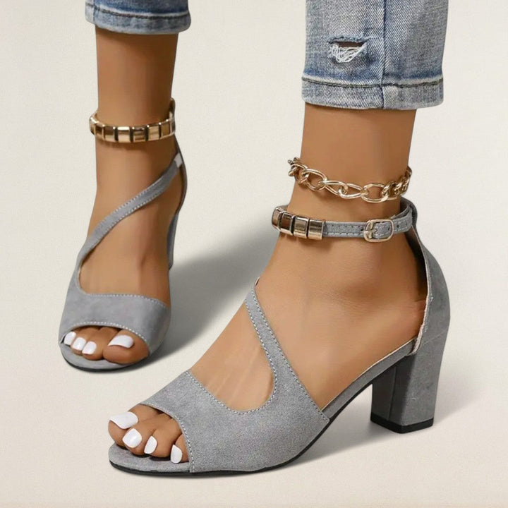 Ελένη – κομψό ύψος με σταθερή στήριξη