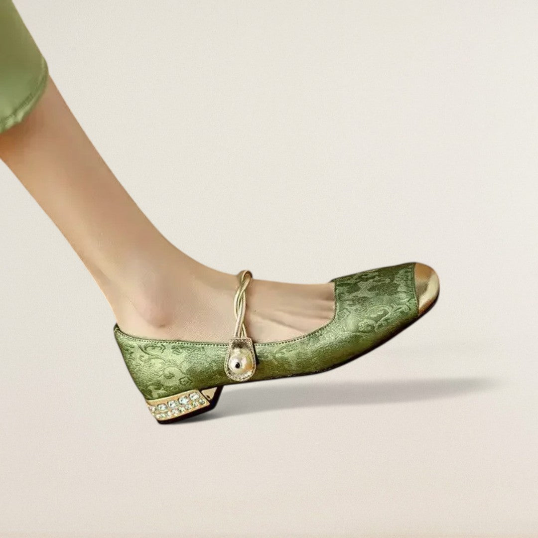 Μαρίνα – κομψή, άνετη και προσεγμένη μέχρι την τελευταία λεπτομέρεια