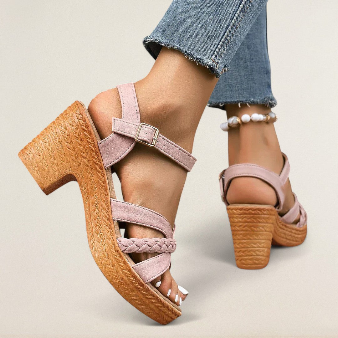 Ελένη – θηλυκή, σταθερή και άνετη στην καθημερινότητα