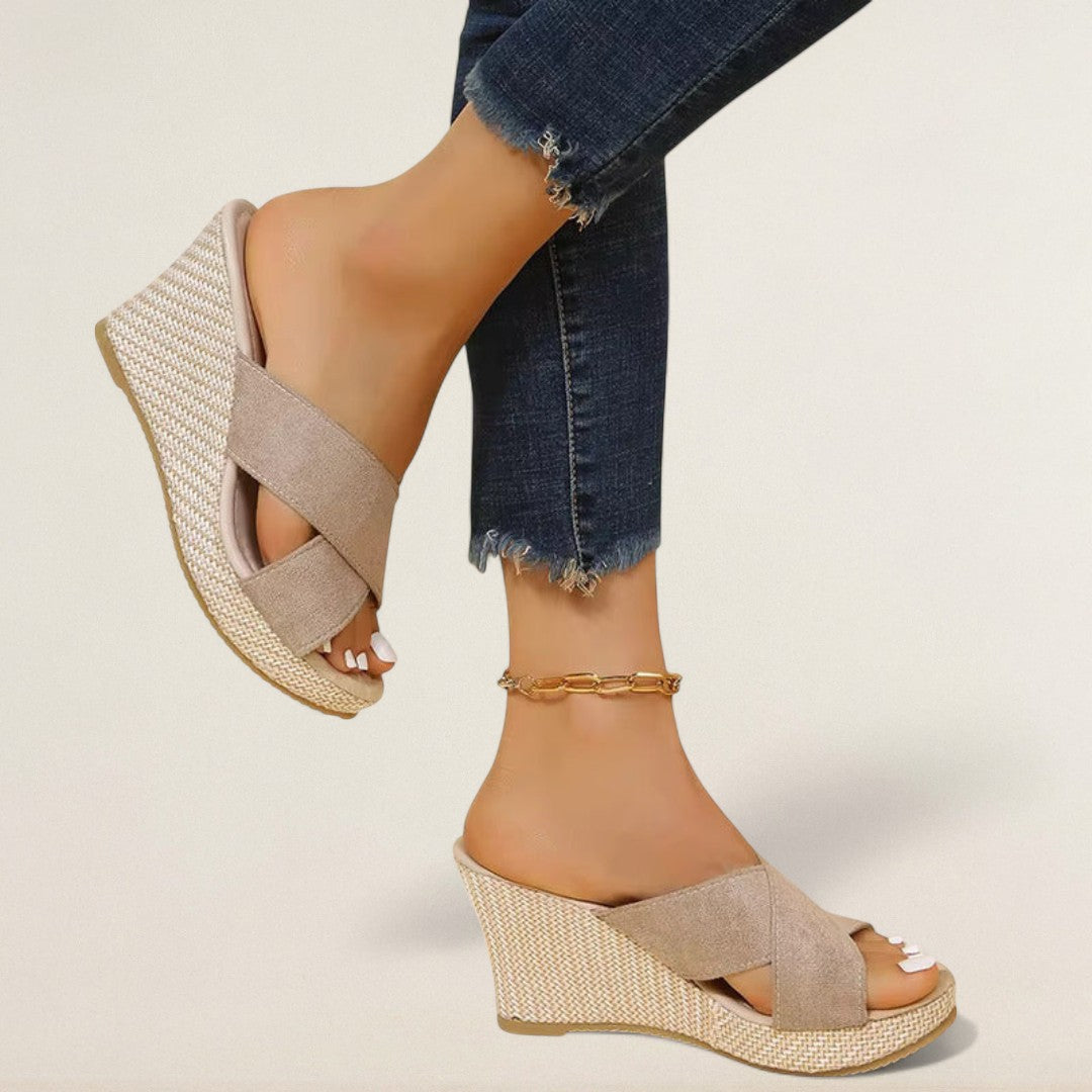 Άννα – Καλοκαιρινά ελαφριά με στυλ