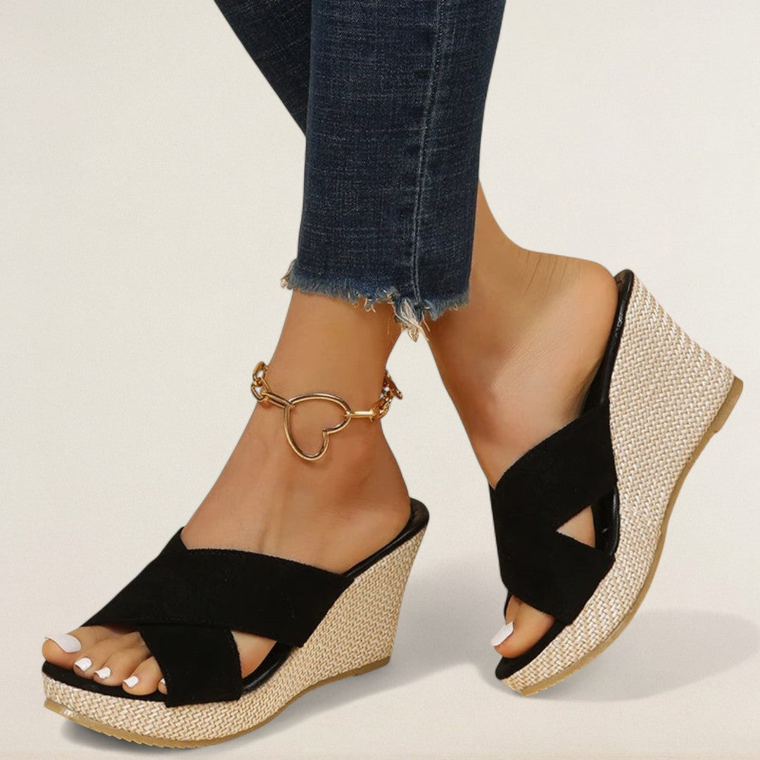 Άννα – Καλοκαιρινά ελαφριά με στυλ