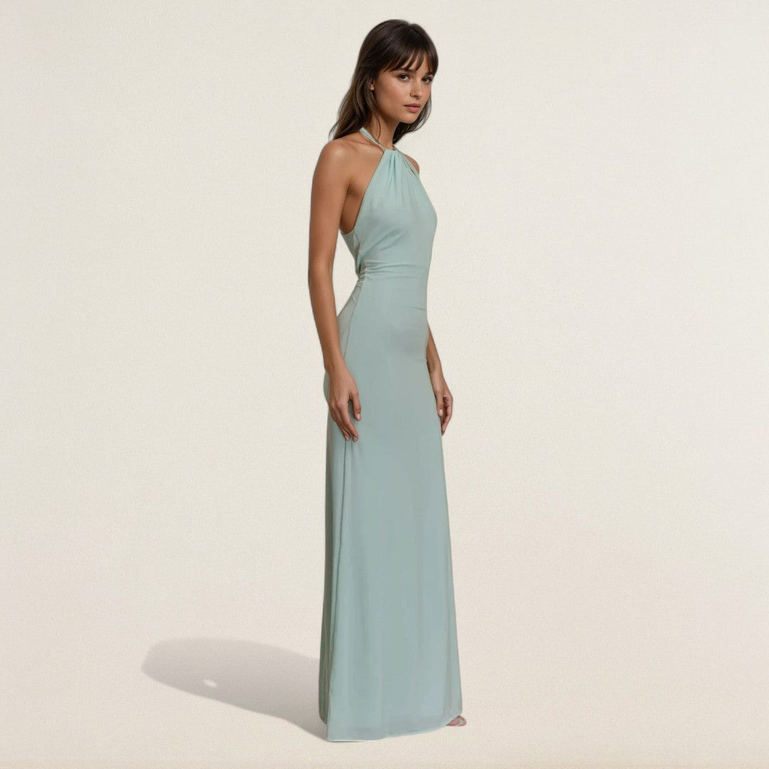 Λίβια – Λιτό κόψιμο με κομψή φινέτσα