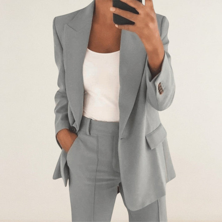 Αννα – Κομψότητα για κάθε περίσταση