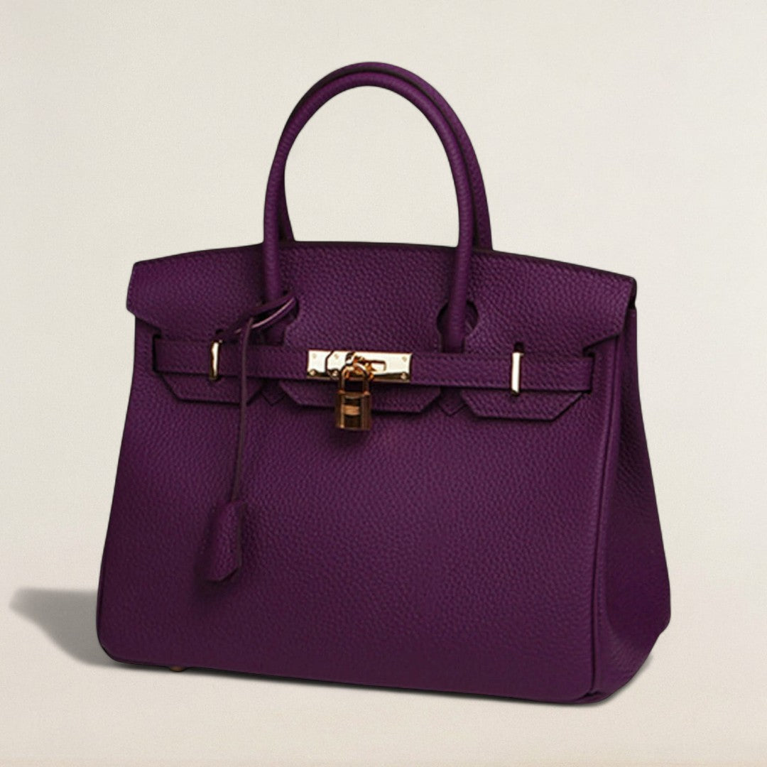 Ρενατά – Κλασική και κομψή με κλείσιμο που κάνει δήλωση