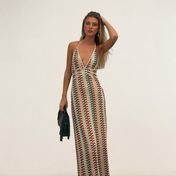 Μαρία – το αέρινο Hâlterneck-Maxikleid με ρετρό γοητεία