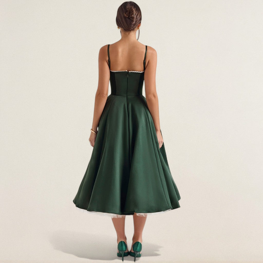 Σινα – κομψή γυναικεία για τις ιδιαίτερες στιγμές σας