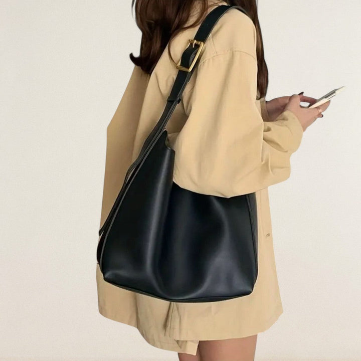 Μαρία – απλή με κομψή παρουσία