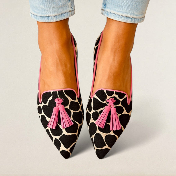 Λίβια – ορθοπεδική παντόφλα με κρόσσια και μυτερή μύτη