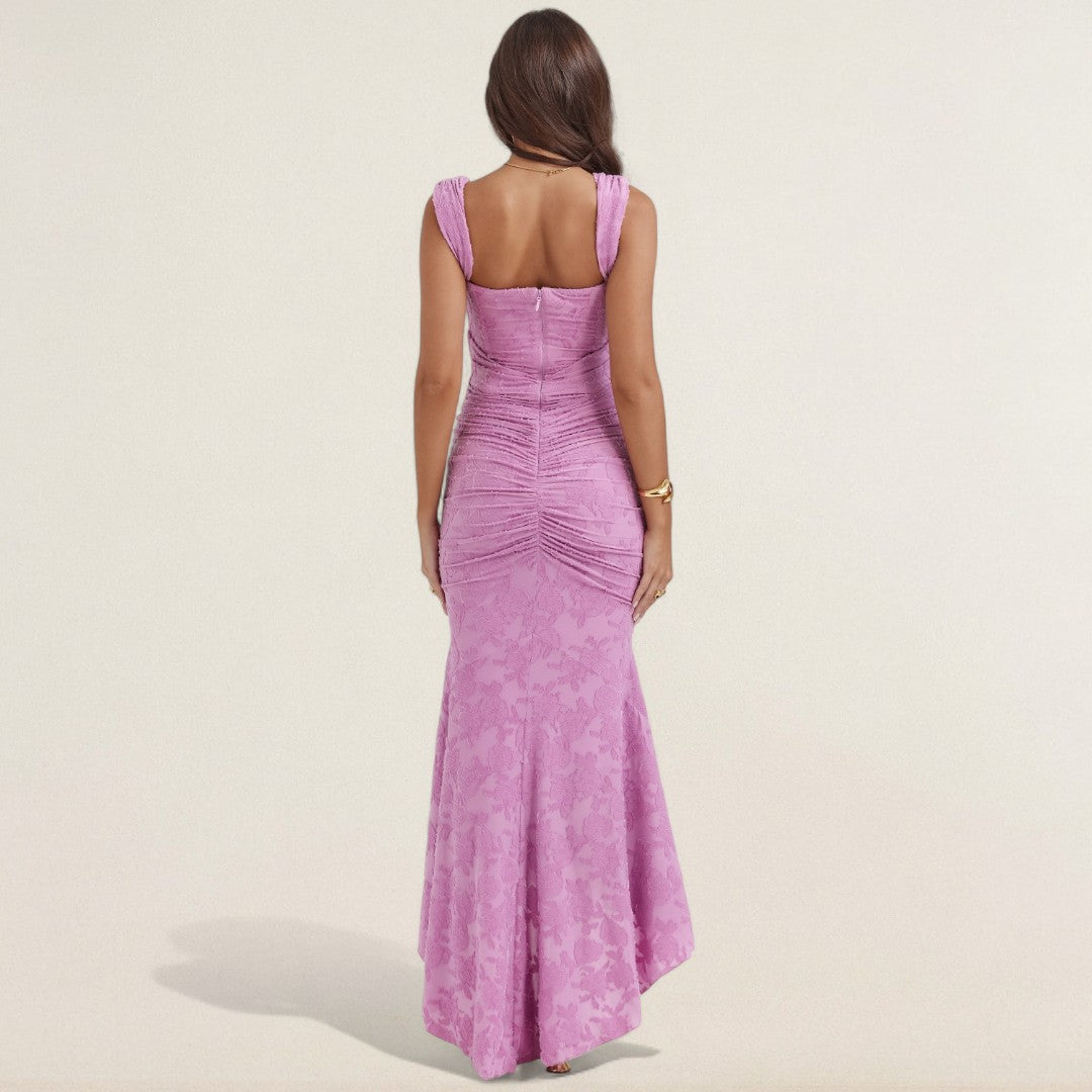 Μαρία – Φόρεμα που αγκαλιάζει τη σιλουέτα για κομψές στιγμές