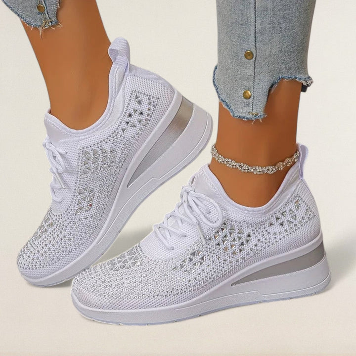Λαδίνη – ορθοπεδικό Knit-Sneaker με γυαλιστερές λεπτομέρειες